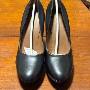 Donald J. Pliner Classic Black Heels